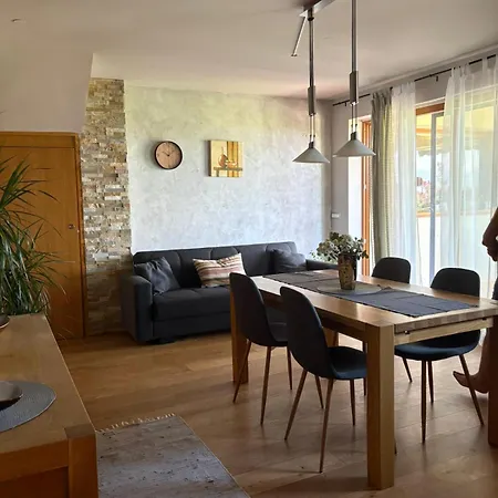 בית אירוח Apartma Rosa Spodnji Otok
